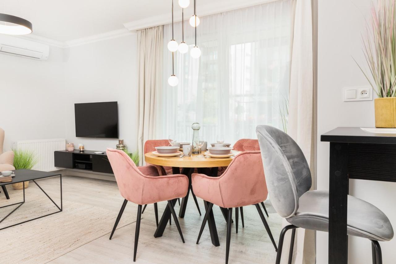 Ferienwohnung Harmonia Oliwska Premium By Renters Prestige Danzig Exterior foto